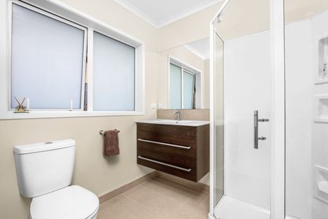 Photo of property in 12 Lombardia Way, Karaka, Papakura, 2113