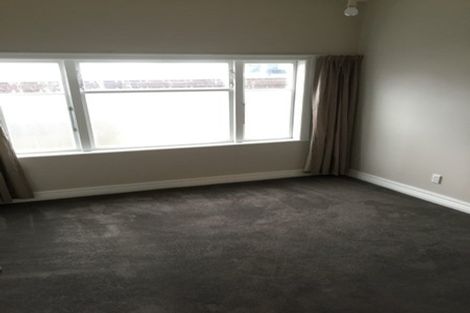 Photo of property in 122 Rongotai Road, Kilbirnie, Wellington, 6022