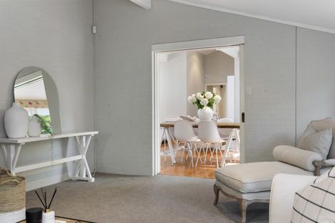 Photo of property in 17 Chepstow Avenue, Fendalton, Christchurch, 8052