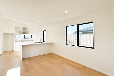 Photo of property in 15 Mccahon Lane, Rolleston, 7615