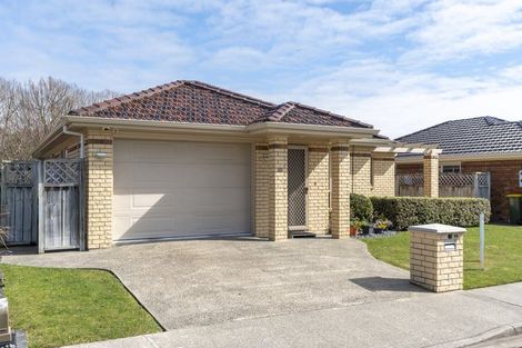 Photo of property in 69 Sovereign Isle Lane, Rototuna, Hamilton, 3210