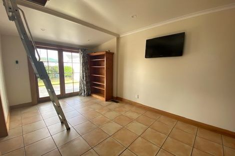 Photo of property in 31 Hardy Street, Waterloo, Lower Hutt, 5011