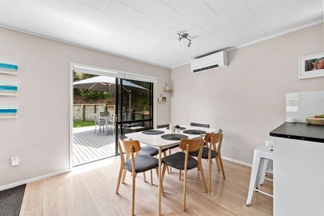 Photo of property in 2/59 Topliss Drive, Northcross, Auckland, 0632