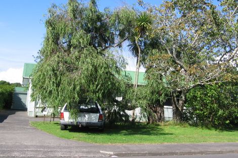 Photo of property in 91 Gloria Avenue, Te Atatu Peninsula, Auckland, 0610
