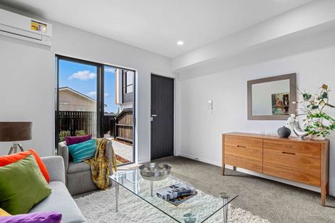 Photo of property in 5/4 Glenhaven Place, Te Atatu Peninsula, Auckland, 0610