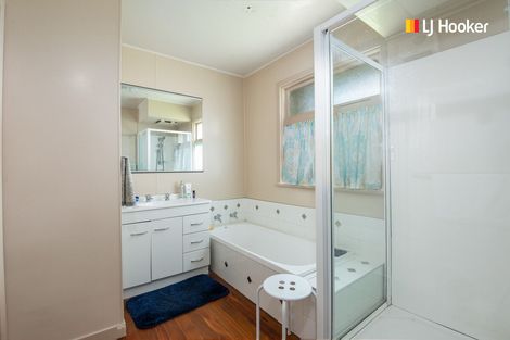 Photo of property in 25 Mountfort Street, Outram, 9019