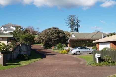 Photo of property in 20 Jan Higgins Place, Golflands, Auckland, 2013