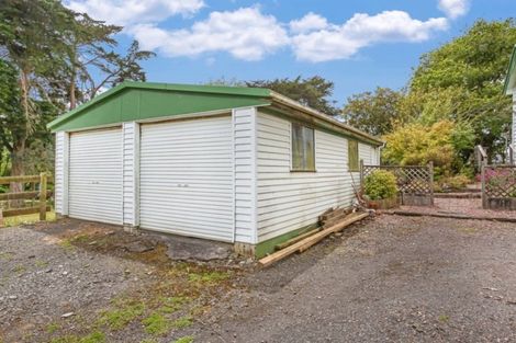 Photo of property in 12 Hull Road, Waiuku, 2123