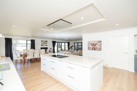 Photo of property in 232 Woodside Road, Matangi, Hamilton, 3284