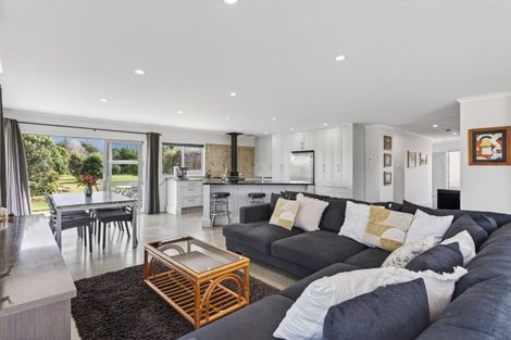 Photo of property in 2008d Cove Road, Mangawhai, 0573