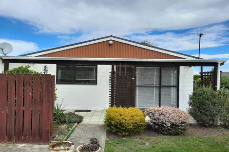 Photo of property in 122 Effingham Street, North New Brighton, Christchurch, 8083