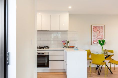 Photo of property in 649c Te Atatu Road, Te Atatu Peninsula, Auckland, 0610