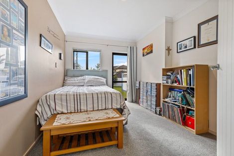 Photo of property in 8 Limeburners Close, Hobsonville, Auckland, 0618