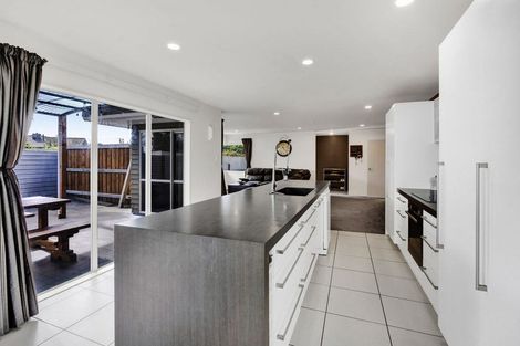 Photo of property in 51b Dixon Avenue, Hawera, 4610