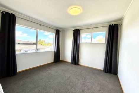 Photo of property in 25 Geoffrey Road, Torbay, Auckland, 0630