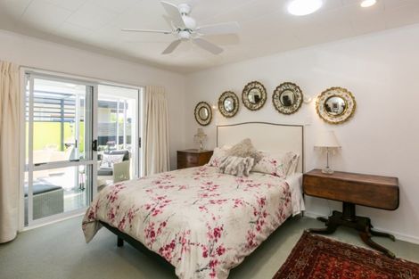 Photo of property in 8 Shortland Place, Havelock North, 4130