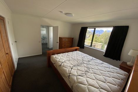 Photo of property in 20 Arawata Terrace, Fernhill, Queenstown, 9300