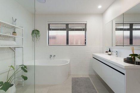 Photo of property in 18 Alva Glen Place, Pyes Pa, Tauranga, 3112