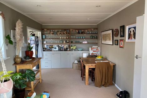 Photo of property in 60 Ruskin Road, Newlands, Wellington, 6037