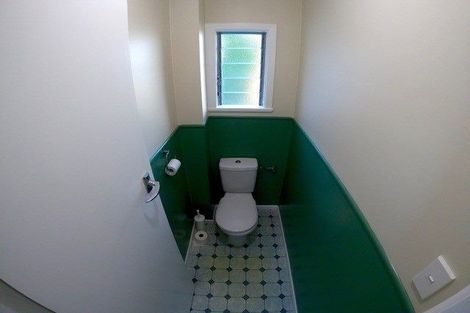 Photo of property in 15 Murray Road, Te Atatu Peninsula, Auckland, 0610