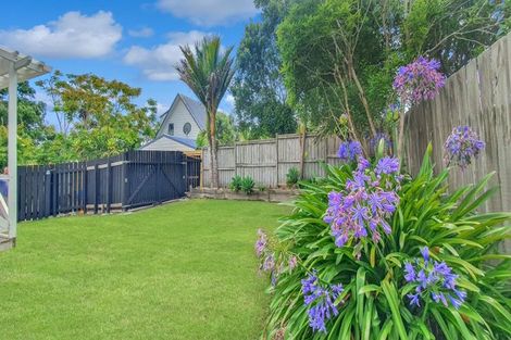 Photo of property in 176 Henderson Valley Road, Henderson, Auckland, 0612