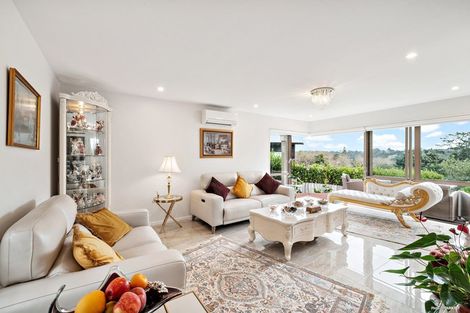 Photo of property in 17 Meteor Place, Schnapper Rock, Auckland, 0632