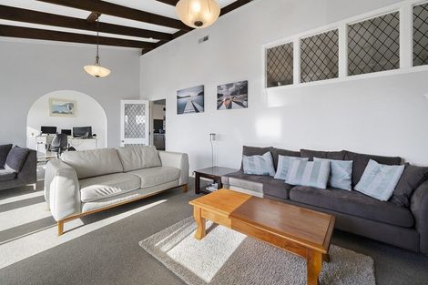 Photo of property in 37 Leeward Drive, Whitby, Porirua, 5024