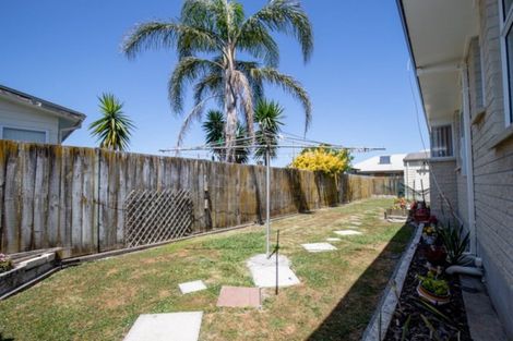 Photo of property in 39 Darlington Street, Ngatea, 3503