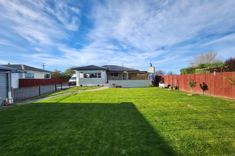 Photo of property in 74 Awamoa Road, Holmes Hill, Oamaru, 9401