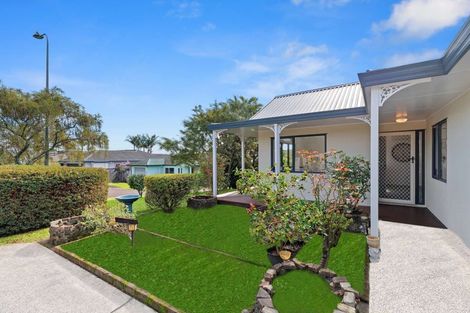 Photo of property in 19 Lasque Place, Glen Eden, Auckland, 0602