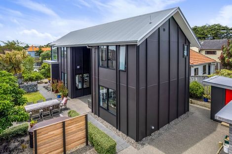 Photo of property in 79b Golf Road, Paraparaumu Beach, Paraparaumu, 5032