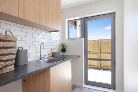 Photo of property in 2 Loch Tanna Way, Broomfield, Christchurch, 8042