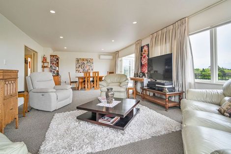 Photo of property in 11b Awarua Crescent, Havelock North, 4130