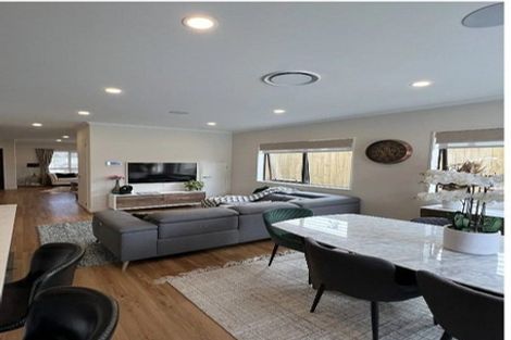 Photo of property in 92 Ksenia Drive, Flat Bush, Auckland, 2019
