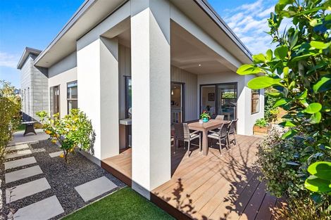 Photo of property in 70 Coast Boulevard, Papamoa Beach, Papamoa, 3118
