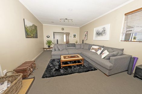 Photo of property in 133 Russell Street, Westport, 7825