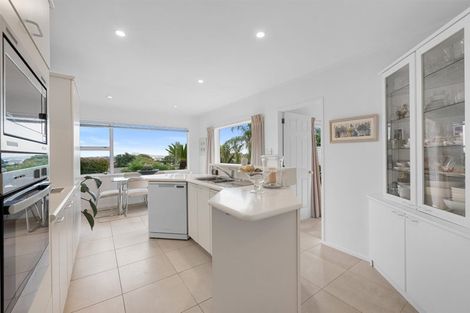 Photo of property in 3 Copperfield Terrace, Mellons Bay, Auckland, 2014