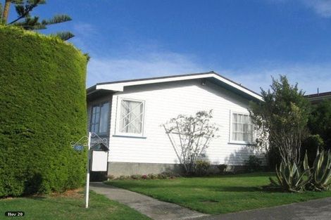 Photo of property in 20 Tweed Road, Papakowhai, Porirua, 5024