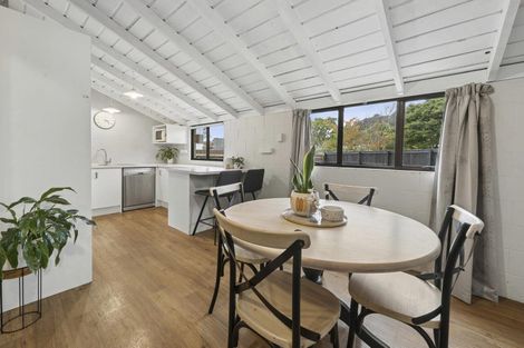 Photo of property in 5a Tapestry Grove, Silverstream, Upper Hutt, 5019