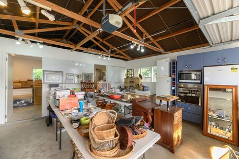 Photo of property in 52 Don Buck Road, Massey, Auckland, 0614