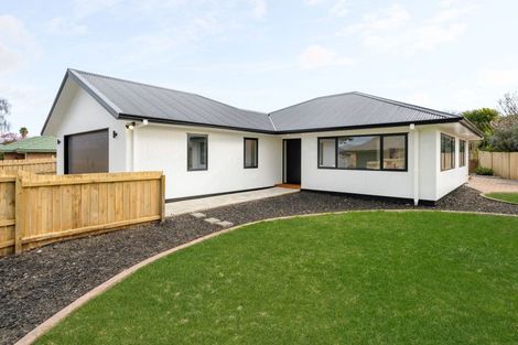Photo of property in 8 Dorchester Place, Nawton, Hamilton, 3200