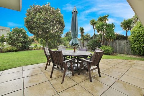 Photo of property in 9 Judd Place, Orewa, 0931