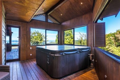 Photo of property in 74 Wakeman Road, Acacia Bay, Taupo, 3330