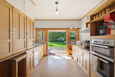 Photo of property in 61 Barraud Street, Dannevirke, 4930