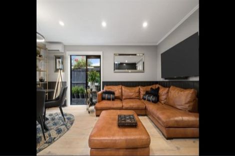 Photo of property in 2/19 Kilmarnock Street, Riccarton, Christchurch, 8011