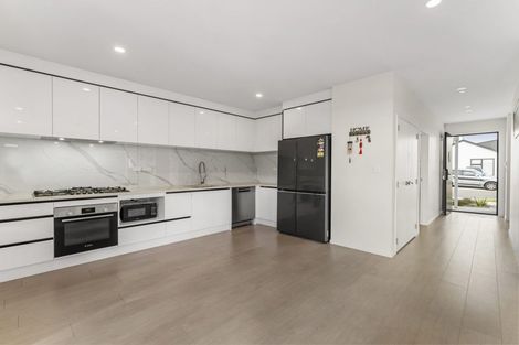 Photo of property in 14 Horokaka Street, Massey, 0614