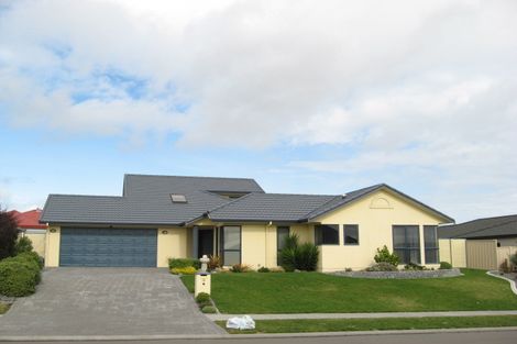 Photo of property in 10 Olive Grove, Havelock North, 4130