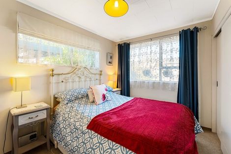 Photo of property in 21f1- Roband Crescent, Brown Owl, Upper Hutt, 5018