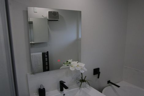 Photo of property in 1/68 Nortons Road, Avonhead, Christchurch, 8042