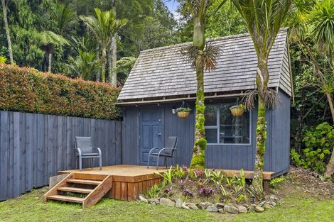 Photo of property in 14 Ngaio Road, Titirangi, Auckland, 0604